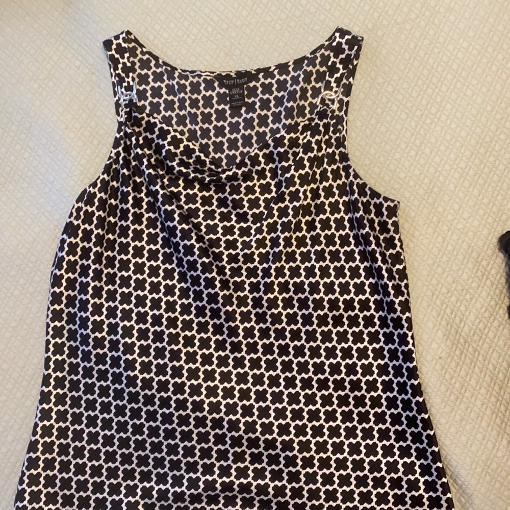 White House/Black Market Top